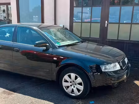 Audi A4 V6 2.5 TDI 163
