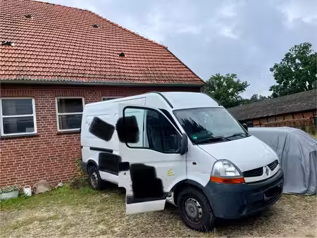 Renault Master 2.5 dCi 120