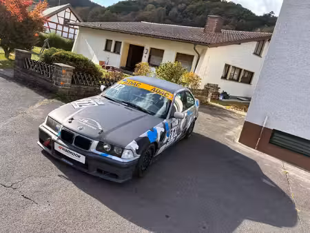 BMW Série 3 318IS 1.8 140