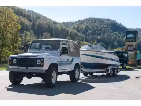Land Rover Defender V8 5.0