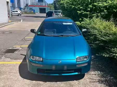 Mazda 323 1.6 88