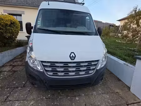 Renault Master 2.3 dCi 125