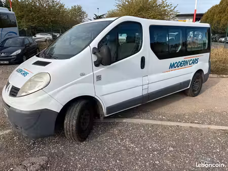 Renault Trafic 2.0 dCi 90