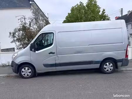 Renault Master 2.3 dCi 125