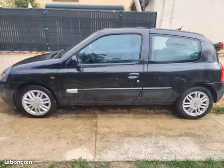 Renault Clio 1.6 110 Initiale