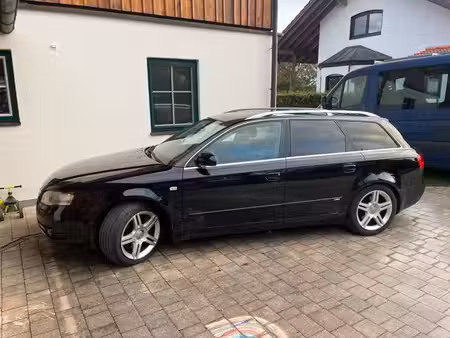 Audi A4 V6 2.5 TDI 163