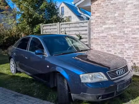 Audi A6 V6 2.4 165