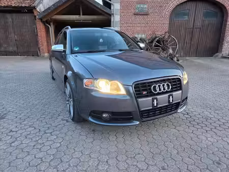 Audi A4 RS4 V8 4.2 344 quattro