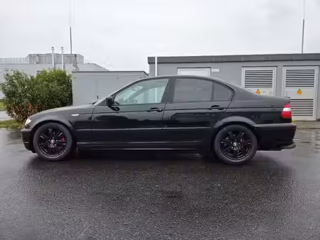 BMW Série 3 318i 2.0 105