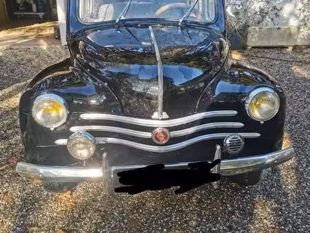 Renault 4CV 