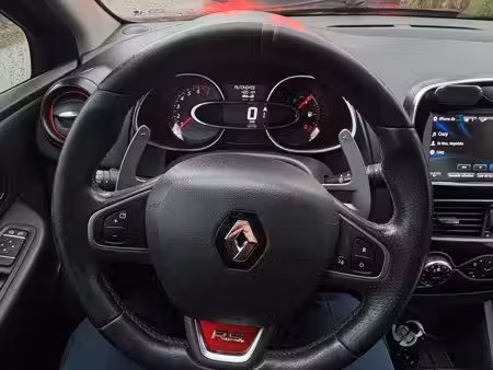 Renault Clio RS Trophy 1.6 T 220