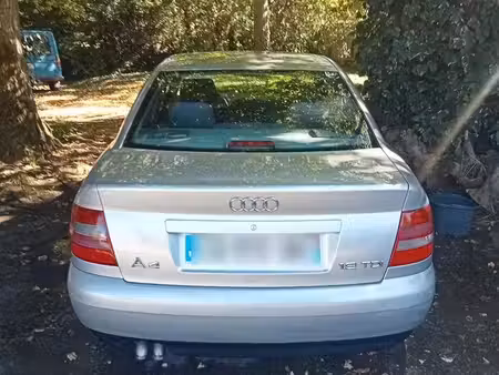 Audi A4 V6 2.5 TDI 155