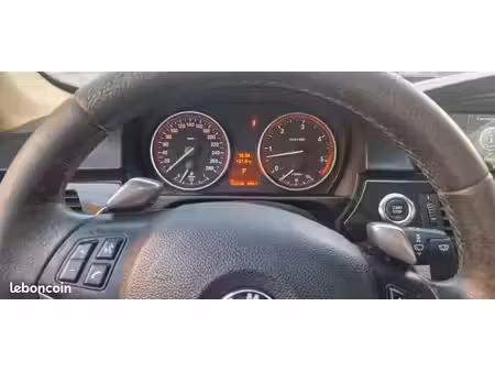 BMW Série 3 330d 3.0 231