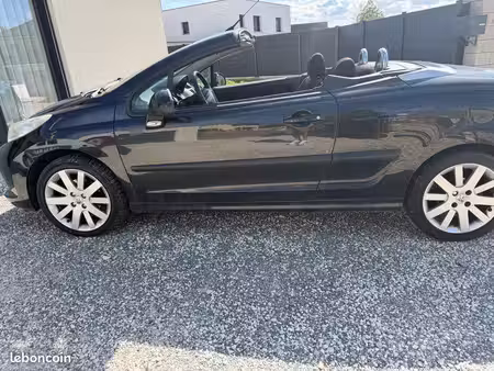 Peugeot 207 CC 1.6 HDi 110