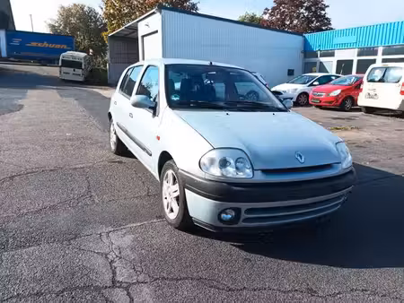 Renault Clio 1.4 98 RXE
