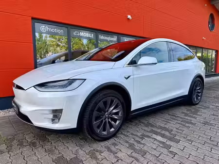 Tesla Model X 75d 332 4x4