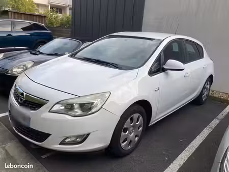 Opel Astra 1.4 100