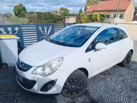 Opel Corsa 1.2 85