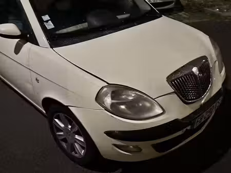 Lancia Ypsilon 1.3 MultiJet 70 Argento