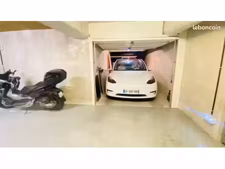 Tesla Model Y Grande Autonomie 275 4x4