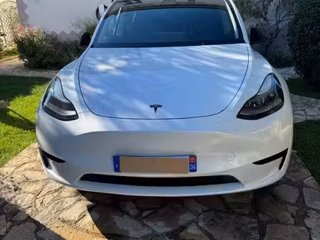 Tesla Model Y Grande Autonomie 275