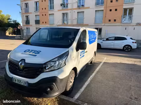Renault Trafic dCi 120