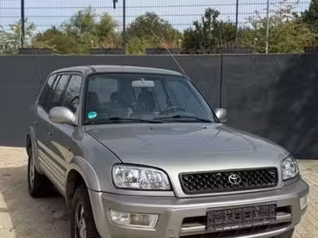 Toyota RAV4 2.0 128 VX