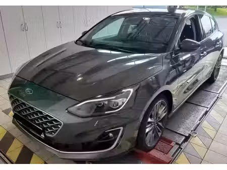 Ford Focus 1.5 182