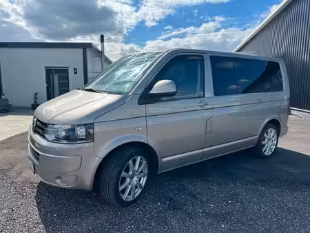 Volkswagen Transporter T5 2.0 TDI 102