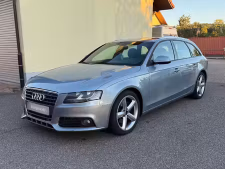 Audi A4 2.0 TDI 143 S line