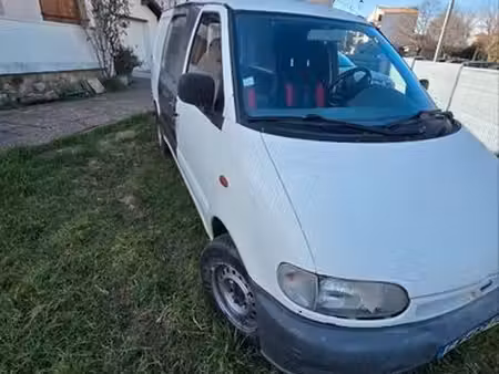 Nissan Vanette 2.3 75