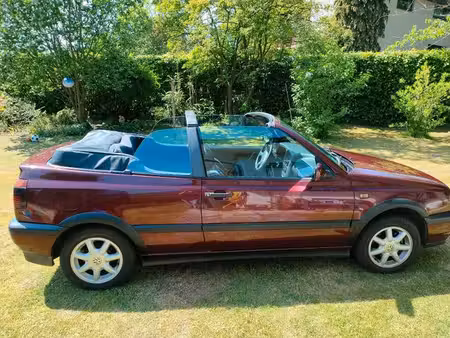 Volkswagen Golf 1.8 90