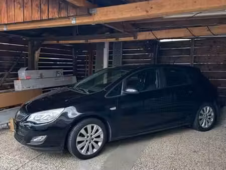 Opel Astra 1.6 115 Cosmo