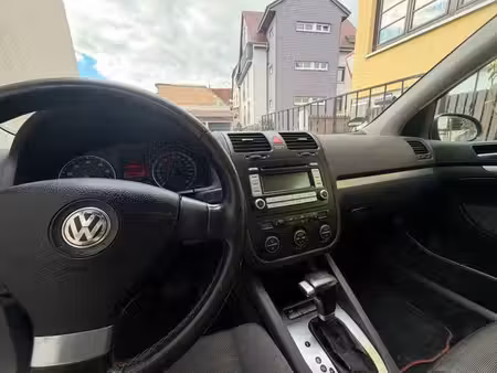 Volkswagen Golf 1.9 TDI 105