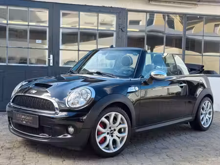 Mini Cabrio John Cooper Works 1.6 211