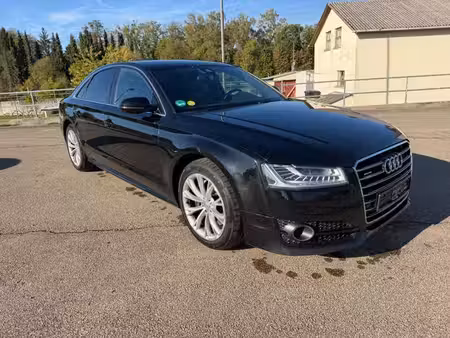Audi A8 V6 3.0 TDI 262 quattro
