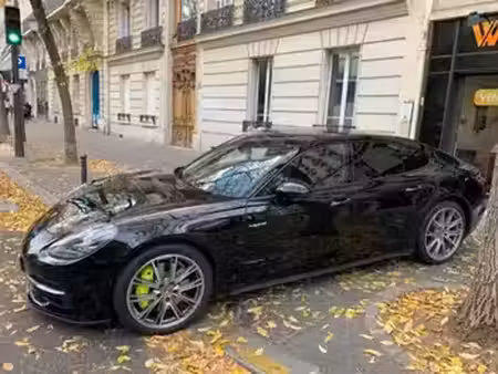 Porsche Panamera 4 330 4x4