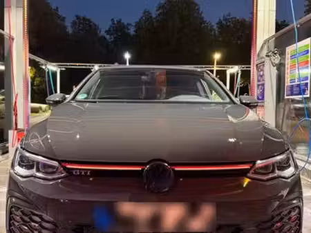 Volkswagen Golf GTI 2.0 245