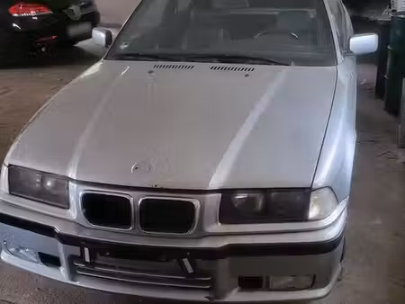 BMW Série 3 325i 2.5 192