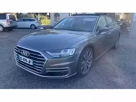 Audi A8 quattro