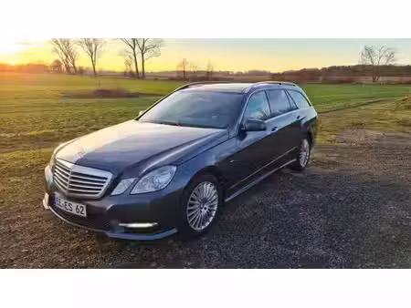Mercedes-Benz Classe E E 200 2.0 184 Elegance