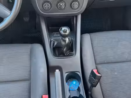 Volkswagen Golf 1.6 102