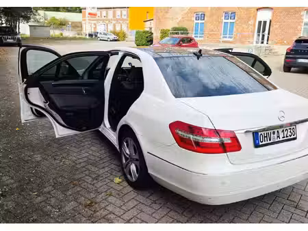 Mercedes-Benz Classe E E 220 2.1 CDI 170