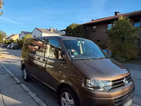 Volkswagen Transporter T5 2.0 TDI