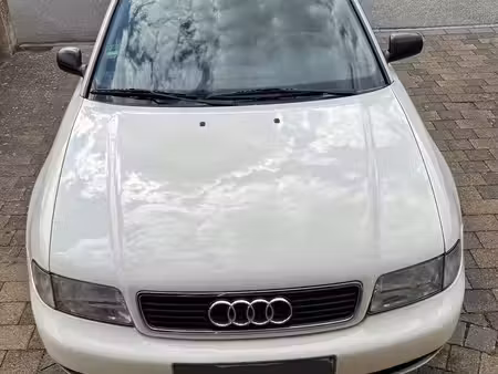 Audi A4 1.6 101