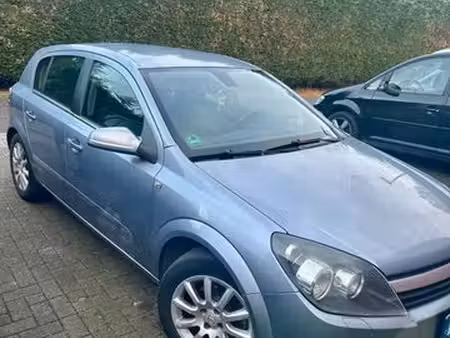 Opel Astra 1.6 105