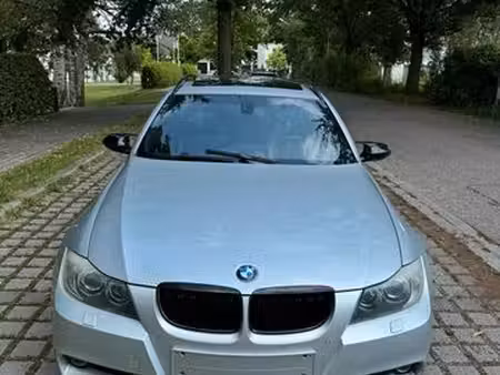 BMW Série 3 320d 2.0 130
