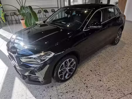 BMW X2 18i 1.5 136 Business sDrive