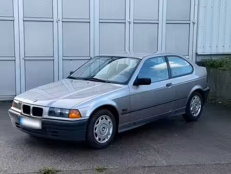 BMW Série 3 361i 1.6 102