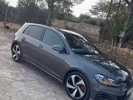 Volkswagen Golf GTI 2.0 245 Performance